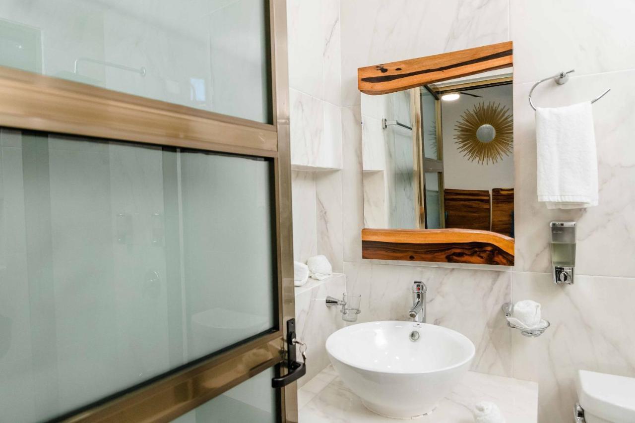Hotel Naomi City Center Bacalar Eksteriør billede